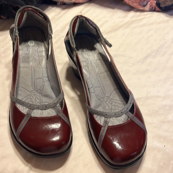 Women’s 10M J-41 Heeled shoes - Picture 4 of 4